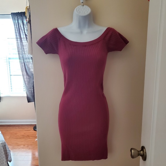 Forever 21 Dresses & Skirts - FOREVER 21 OFF THE SHOULDER DRESS